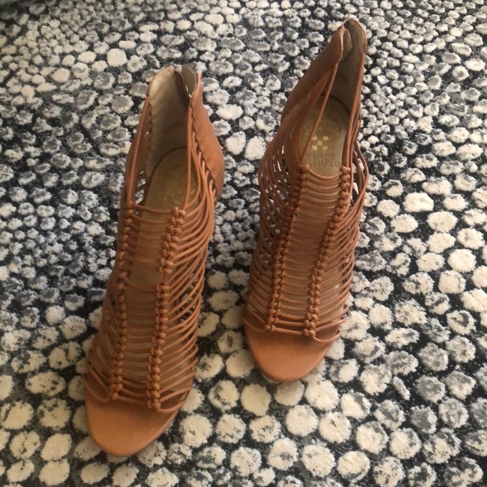 Brand new Vincent Camuto Alsandra Heels